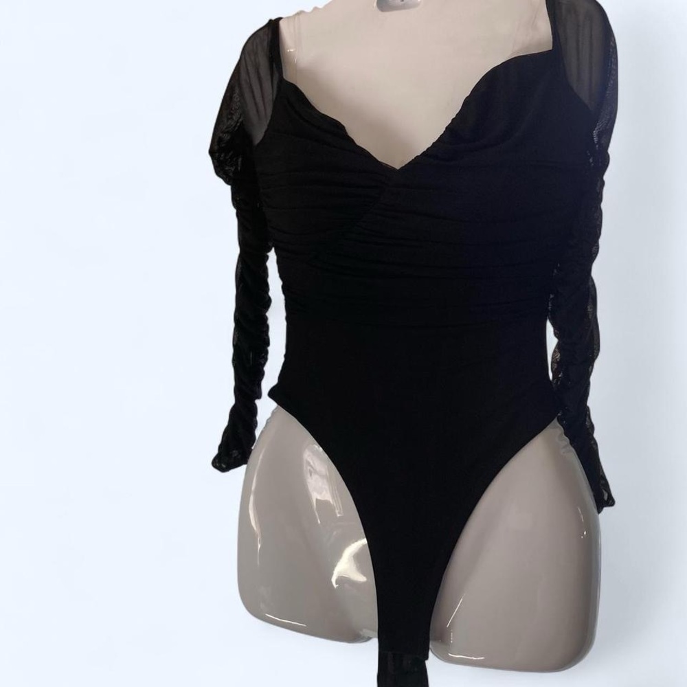 Fashion Nova Black Runched Bodysuit With Sheer detail S